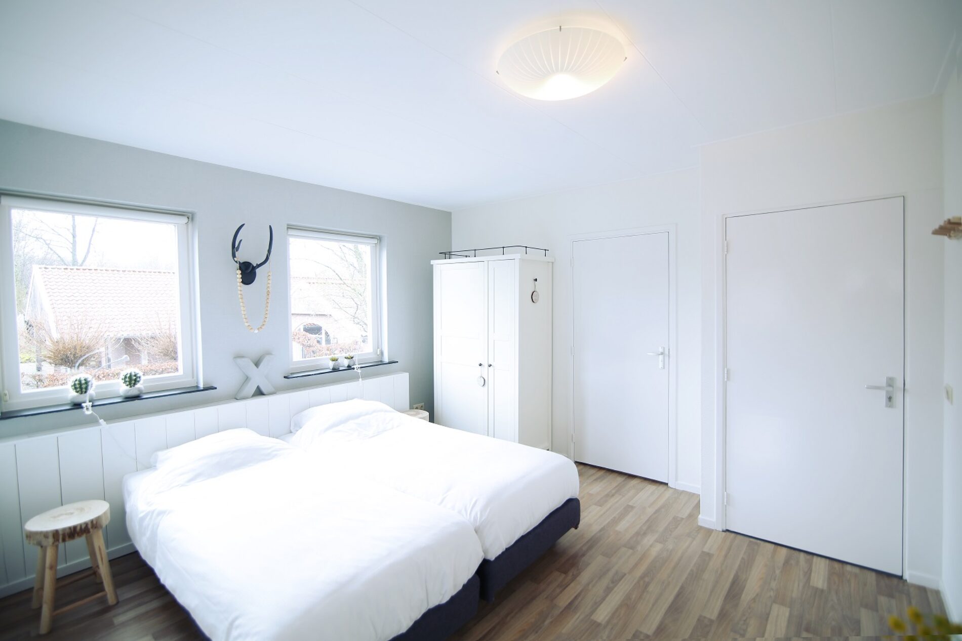 Appartement De Lelie Opgemaakte Bedden Klein